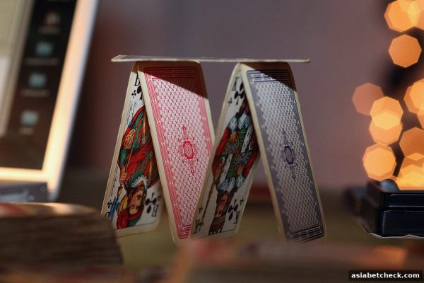亚洲博彩公司深度解析：MG电子斗地主的规则、策略与实战技巧
